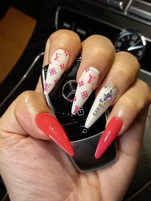 lv red nails