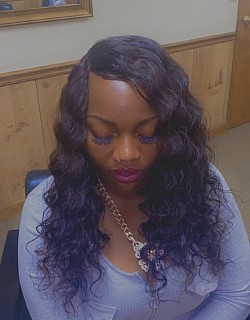 Quick weave with closure